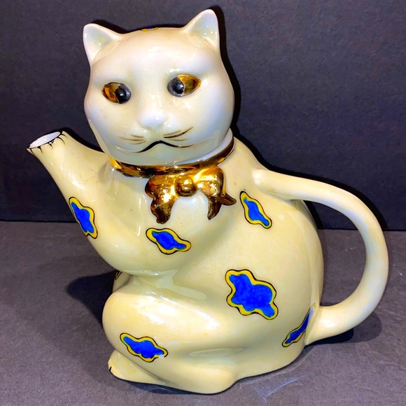 “This Kitty Needs A Home”Gold Castle Kitten Handpainted Porcelain Teapot - Picture 1 of 12